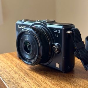 Panasonic LUMIX DMC-GF2 Mirrorless Camera W/14 mm Lens